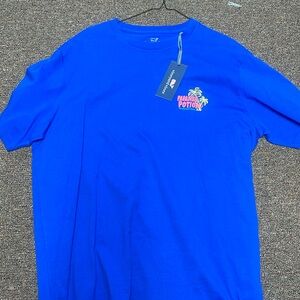 Vineyard Vines Large Shirt